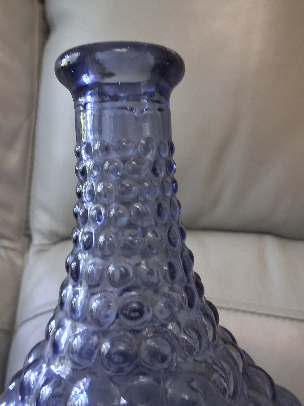 Vintage Empoli Italian "Genie Bottle" Hobnail Vase - Picture 8 of 11